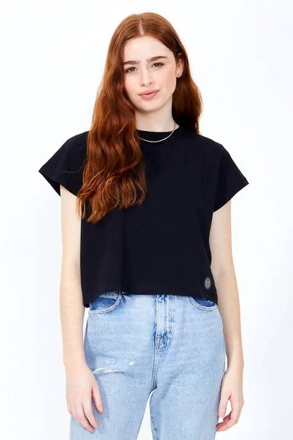 Izzy Short Sleeve Crop Boxy T-Shirt Black